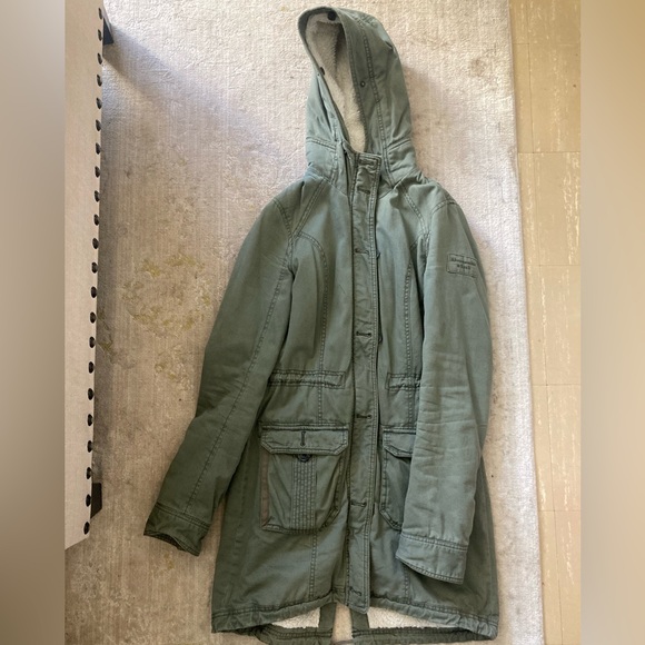 Abercrombie and Fitch, olive green, cinched waist winter jacket - Picture 6 of 6
